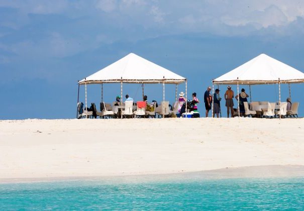 Sandbank Picnic 3